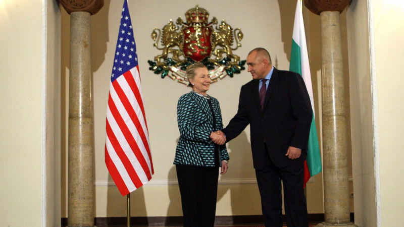 Бойко Борисов посрещна Хилари Клинтън в Министерски съвет