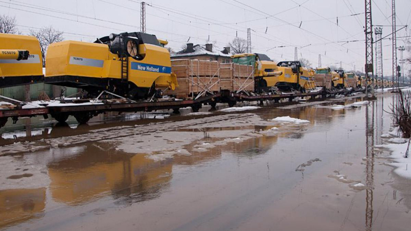 Отводняват ЖП гарата и локомотивното депо в Димитровград 
