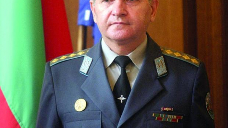 Четиризвезден генерал спасява Хасковско