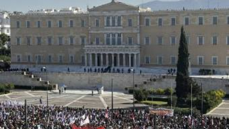 Гръцкият парламент се подчини на Евросъюза
