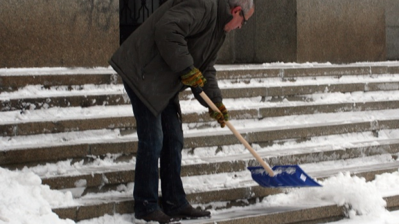 1600 глоби за непочистен сняг в София 