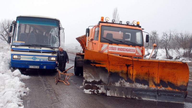 Снегорин нацели автобус в Хасковско