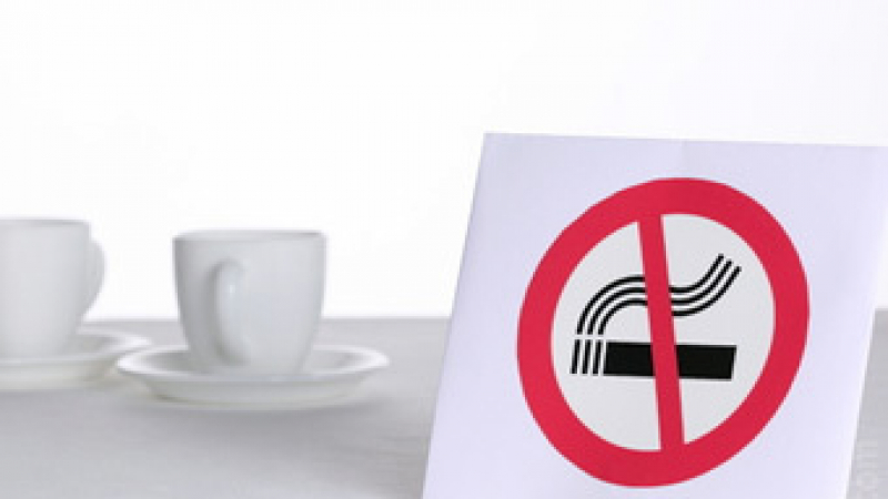 В Хамбург отмениха забраната за пушене в ресторантите и кафенетата