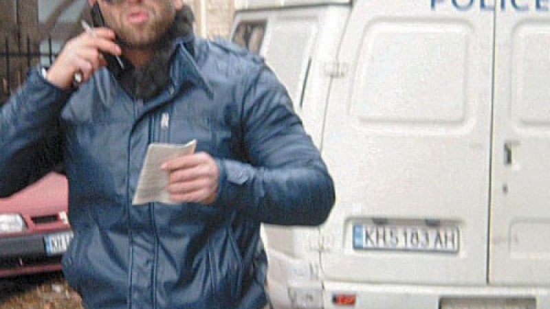 Бургазлия се издъни с крадена кола на път за Банско
