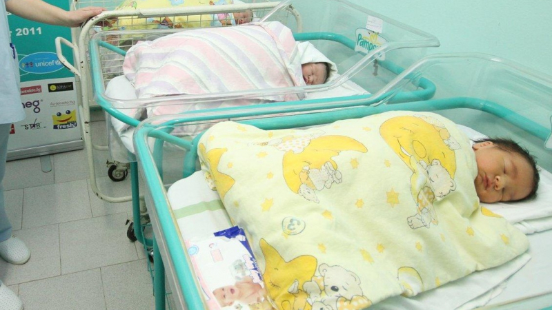 Четири бебета се родиха на 29 февруари в Сливен