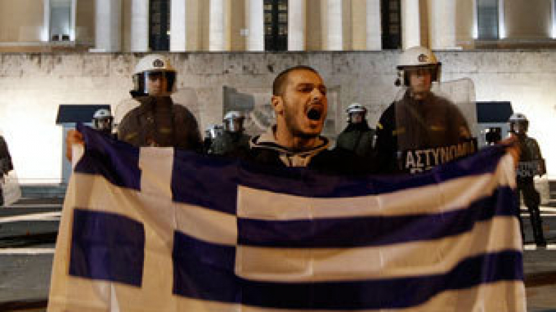 Загубите на еврозоната при фалит на Гърция ще възлязат на 1000 милиарда евро