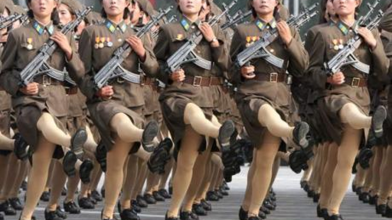За 8 март зоват жените в КНДР да бъдат войници