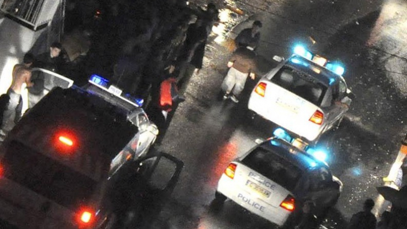 Лют екшън в София - мутри с мерцедес налитат на полицаи 