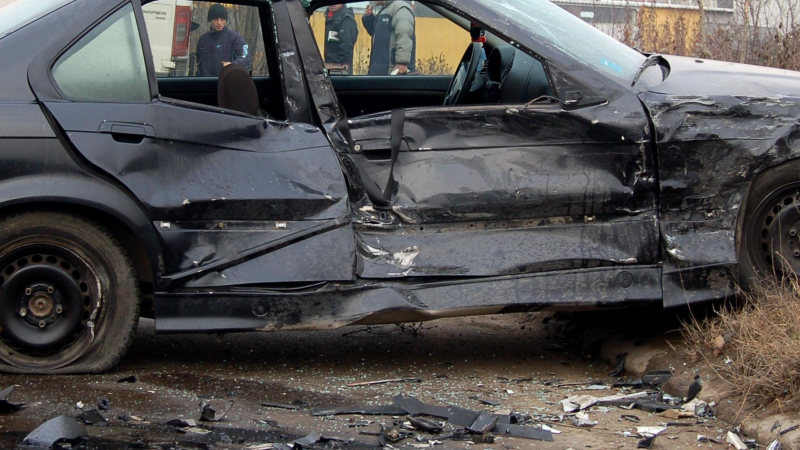 Тежка катастрофа на кръстовище в Русе