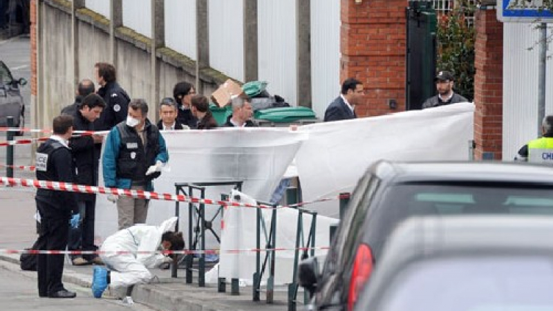 Четири са жертвите при стрелбата във Франция