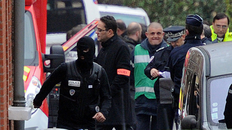 “Ал Кайда” искала от убиеца в Тулуза да стане смъртник 
