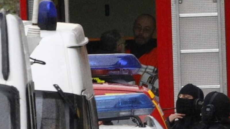 Полицията нахлу в апартамента на убиеца от Тулуза 