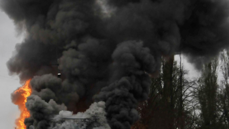 Пожар застраши бургаското гробище