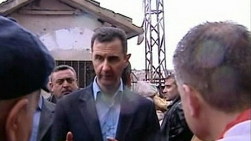 Обстрелваха кортежа на Башар Асад