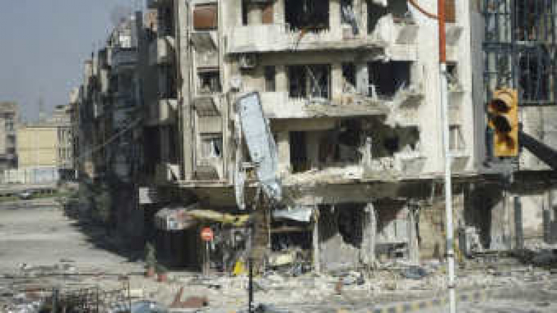 Сирийската армия наруши примирието и обстреля с оръдия град Хомс