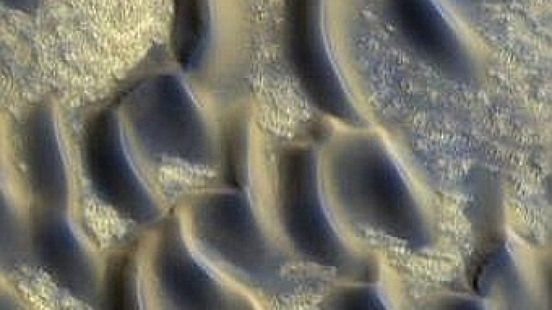 Геолози откриха на Марс стъклени дюни