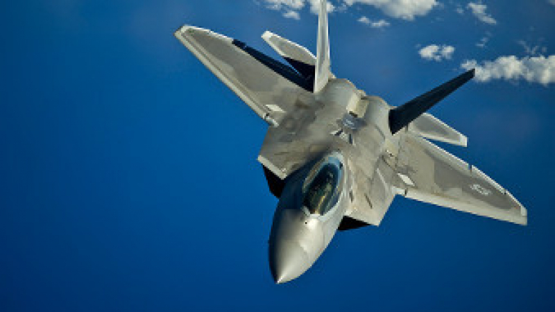 В САЩ произведоха последния суперизтребител F-22 Raptor