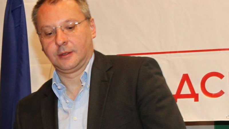Станишев не иска Мартин Славов на конгреса на БСП