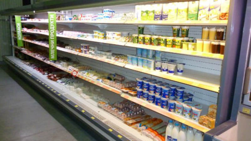 Търговци газят забраната за смесване на млечни продукти с палмови 