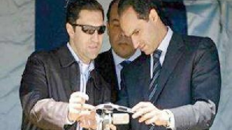 Синовете на Хосни Мубарак са заплашени със саморазправа   