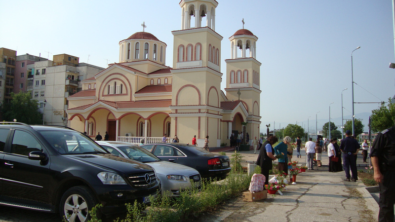 Най-сетне откриха църква в най-големия пловдивски квартал