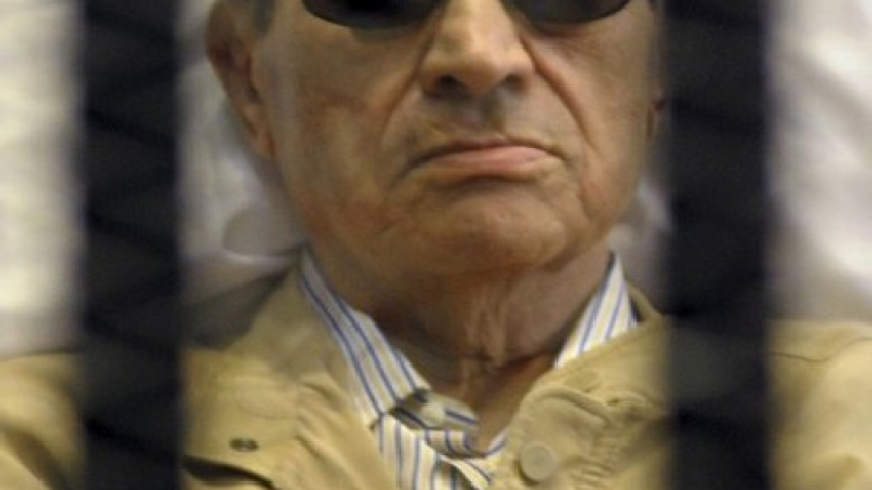 Хосни Мубарак се чувства по-добре, храни се с кисело мляко