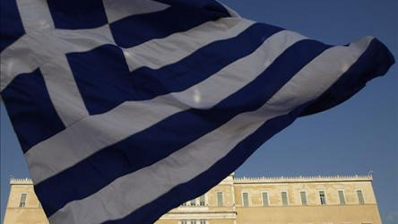 Десницата победи в Гърция, зове социалистите за коалиция