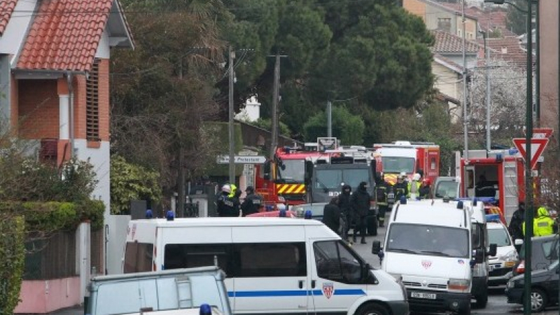 Пуснаха един от четиримата заложници в Тулуза