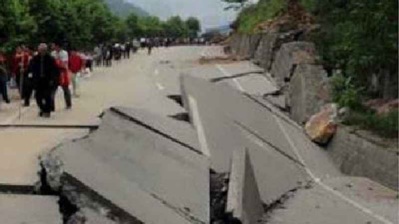 Над 155 000 пострадали при земетресението в Северозападен Китай