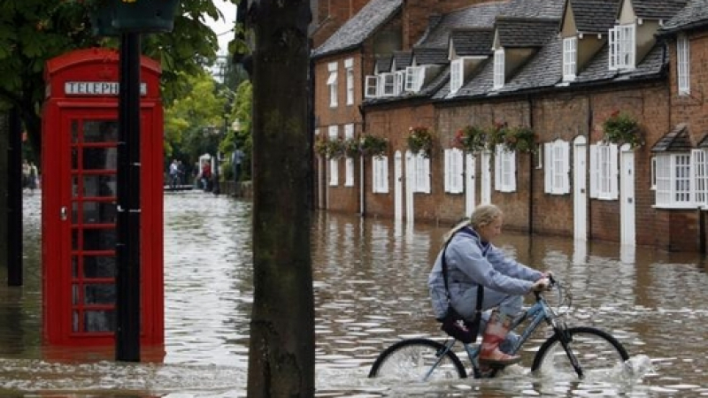 Потоп и във Великобритания