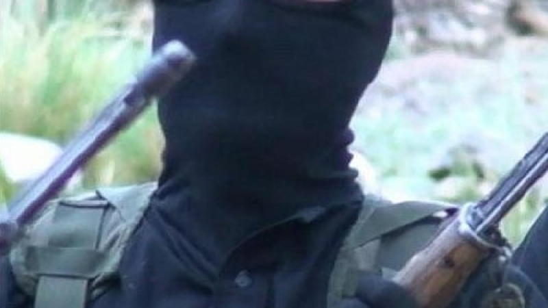 “Ал Кайда” тренира черни нинджи (СНИМКИ)