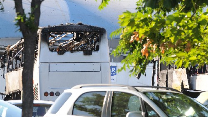 Терорист-камикадзе окървавил летището в Бургас