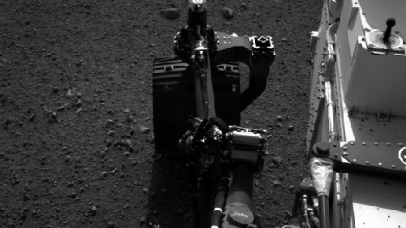 “Кюриосити” пропътува първите си пет метра по Червената планета (СНИМКИ)