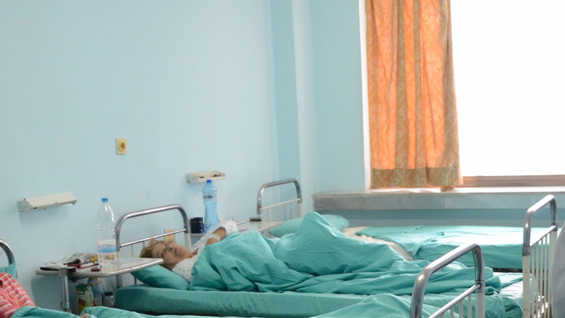 Самотна майка е в кома в бургаска болница, не може да се прибере в Санкт-Петербург