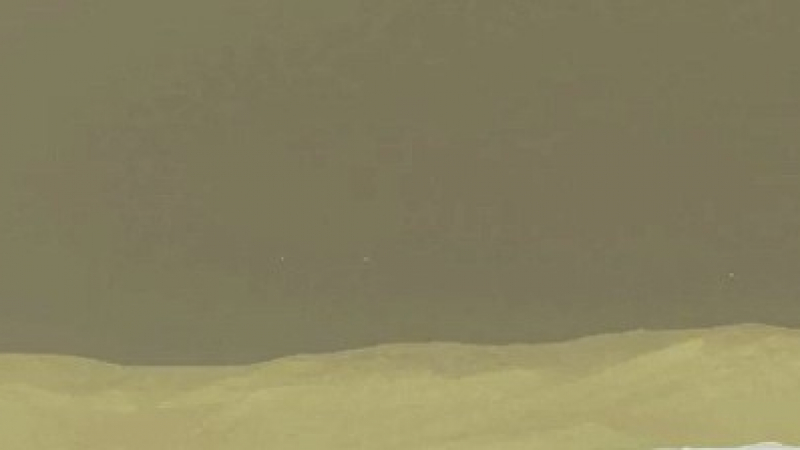 “Кюриосити” засне извънземни на Марс (СНИМКИ/ВИДЕО)