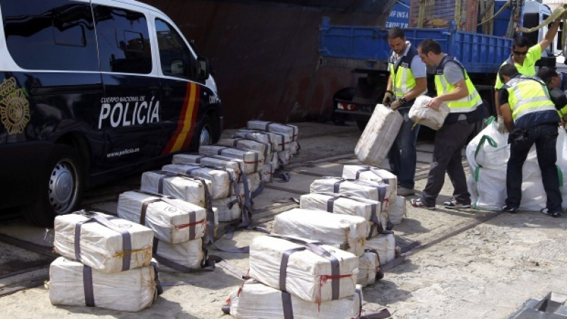 Подготвят нови арести за кораба с кокаина