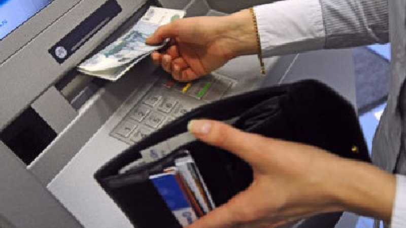 Български измамници точили банкови карти в Уганда 