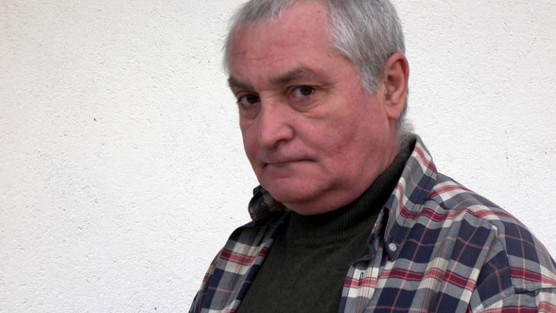 Писателят Георги Джендов: За да има поръчки, наемният убиец трябва да представи портфолио с жертвите си