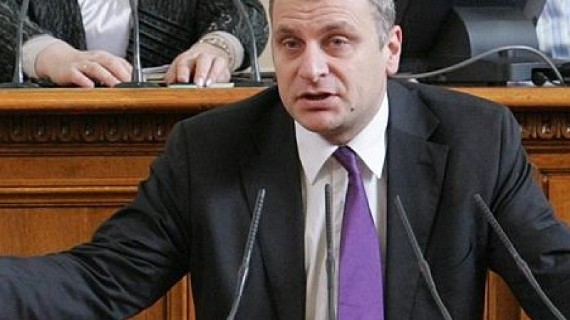 Курумбашев: Борисов си призна кой е поръчал репресията срещу рапъра Сарафа