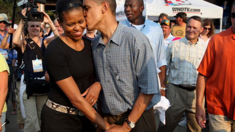 Обама защитава президентския мандат на 20-aта годишнина от брака си 