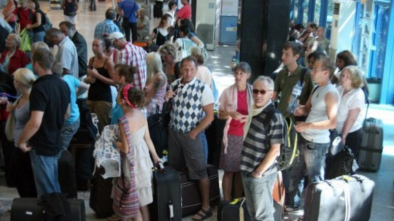 88 български туристи в Испания останаха без превоз за връщане