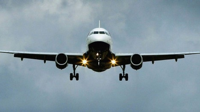 Приземеният в Анкара сирийски самолет возил части за военни радиостанции 