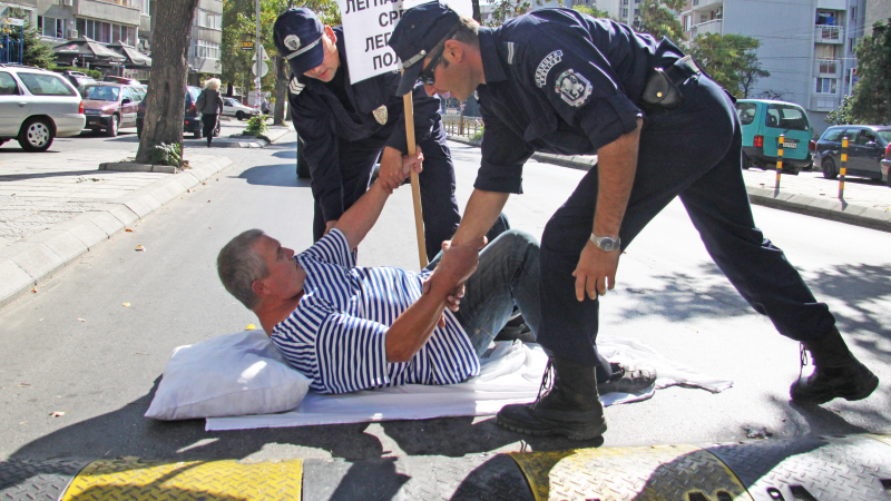 Арестуваха „легналия полицай” Росен Марков (ВИДЕО)
