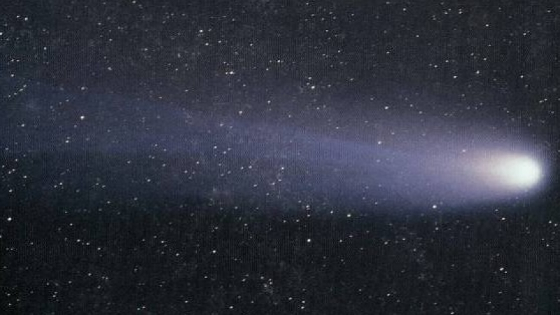 Халеевата комета ни носи звездопад в неделната нощ