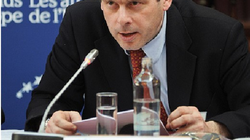 Журналистът Тони Барбър за Борисов: Ако те стисне по-силно, може да ти причини болка