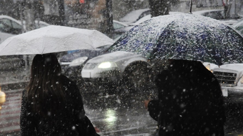 Дежурният синоптик в НИМХ съобщи какво ще е времето през декември, ето кога идва големият сняг