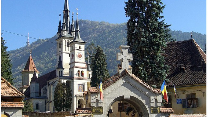 Пророчество: Сцени за края на света открити в румънска църква