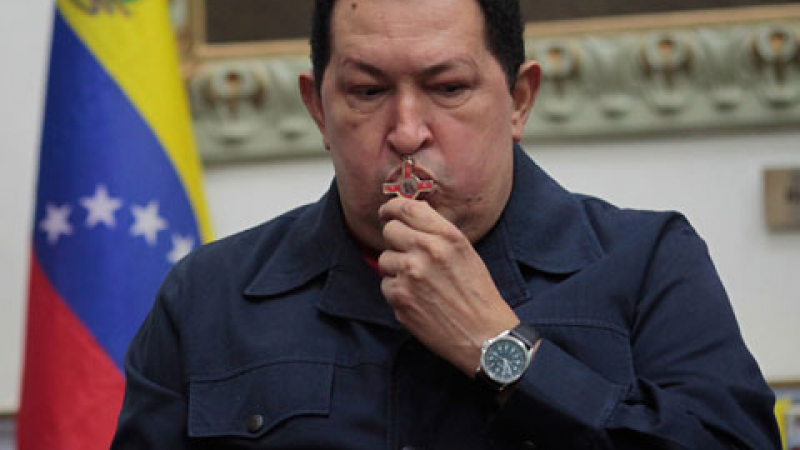 Нова напаст застигна Уго Чавес след операцията 