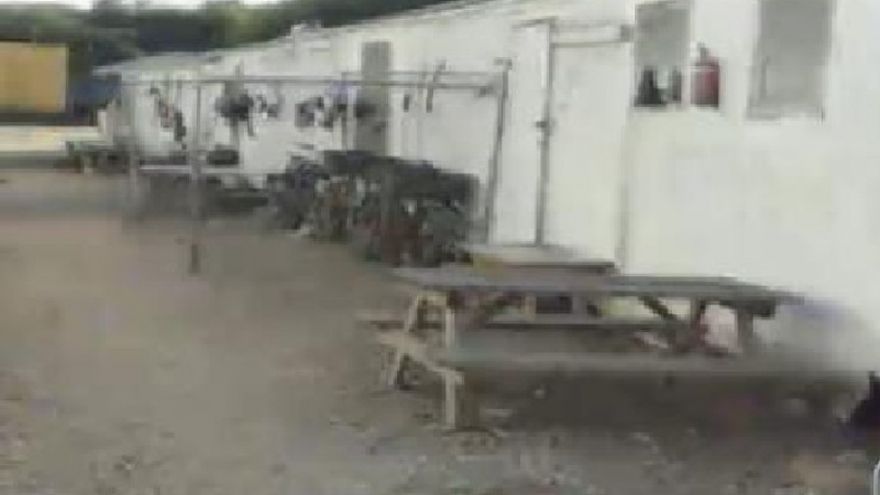 Българи мизерстват във фургони в Израел