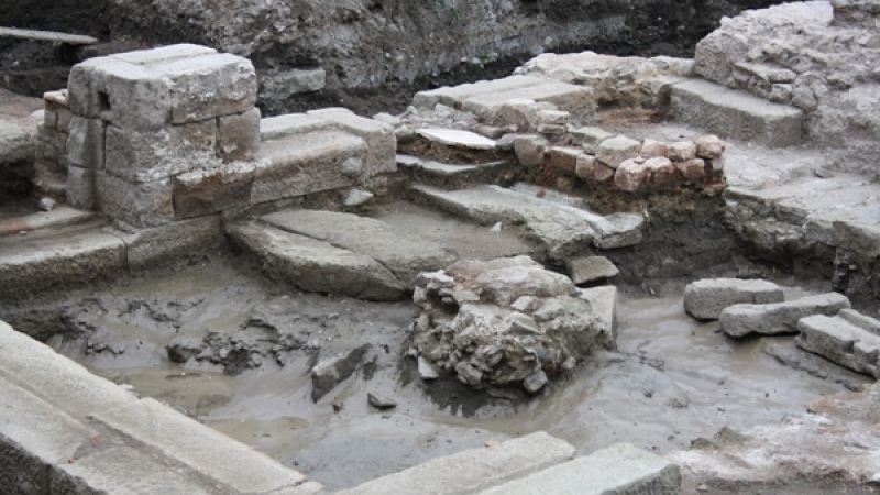 Киснат в римски бани туристите в Бургас